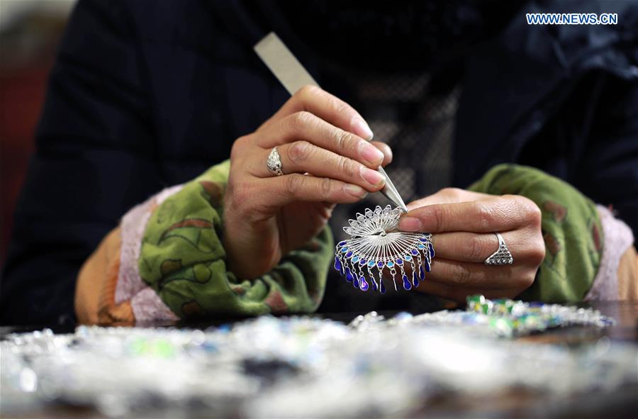 #CHINA-GUIZHOU-MIAO PEOPLE-SILVER JEWELRY (CN)