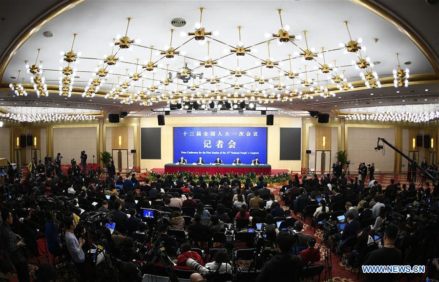 (TWO SESSIONS)CHINA-BEIJING-NPC-PRESS CONFERENCE-COMMERCE (CN)