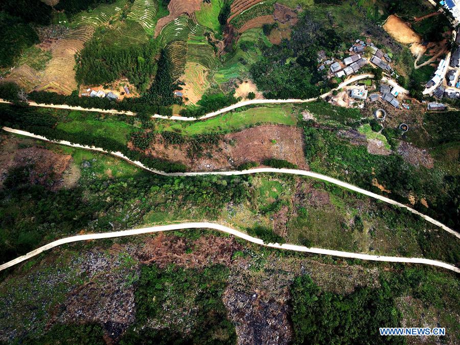 CHINA-GUANGXI-VILLAGES-ROADS (CN)