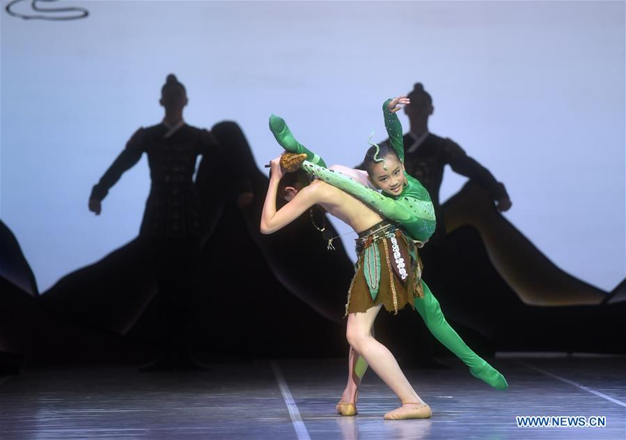 CHINA-BEIJING-BALLET-NINE-COLORED DEER (CN)