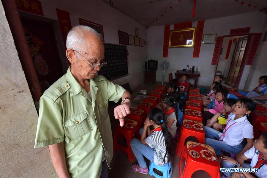 CHINA-JIANGXI-LEFT-BEHIND CHILDREN-ELDER CARE(CN)