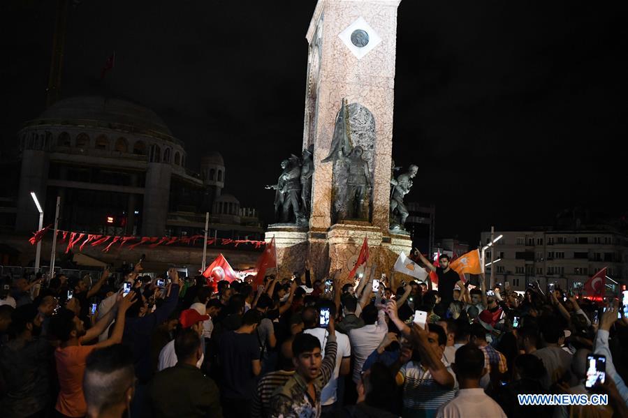 TURKEY-ISTANBUL-ELECTION-ERDOGAN'S SUPPORTERS-CELEBRATION