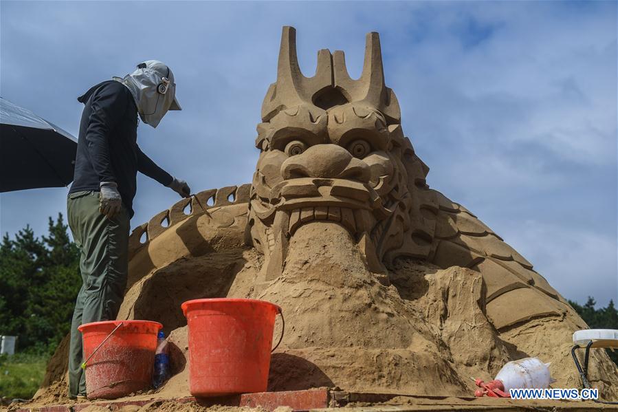 CHINA-ZHEJIANG-SAND SCULPTURE-FESTIVAL-PREPARATION (CN)