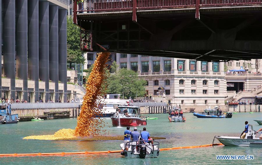 U.S.-CHICAGO-RUBBER DUCKY DERBY-CHARITY