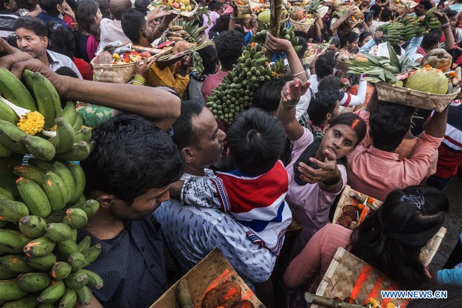 INDIA-KOLKATA-CHHATH FESTIVAL