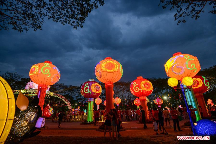 MALAYSIA-KUALA LUMPUR-CHINESE NEW YEAR-LANTERN FESTIVAL