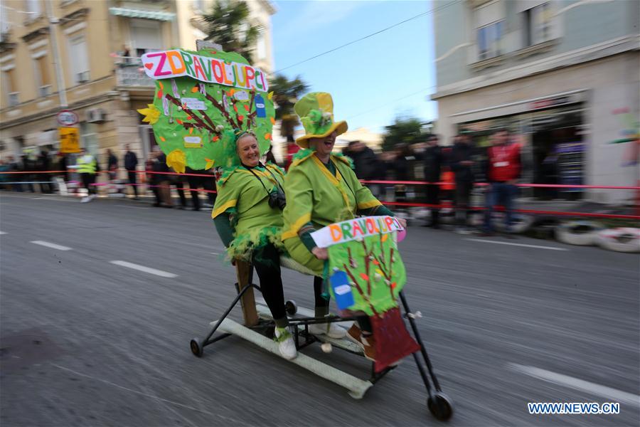 XINHUA PHOTOS OF THE DAY