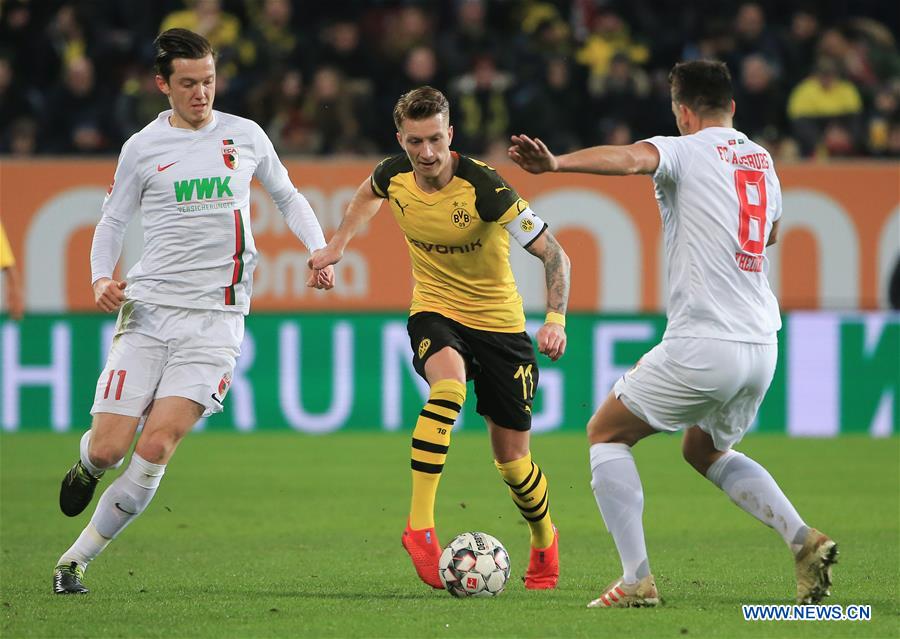 (SP)GERMANY-AUGSBURG-SOCCER-BUNDESLIGA-AUGSBURG VS DORTMUND