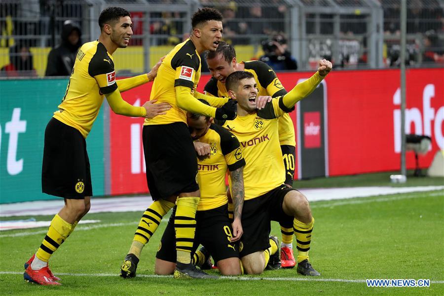 (SP)GERMANY-DORTMUND-SOCCER-BUNDESLIGA-DORTMUND VS STUTTGART