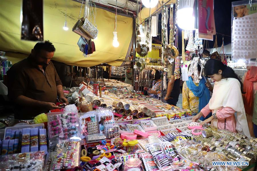 PAKISTAN-ISLAMABAD-EID AL-FITR-SHOPPING