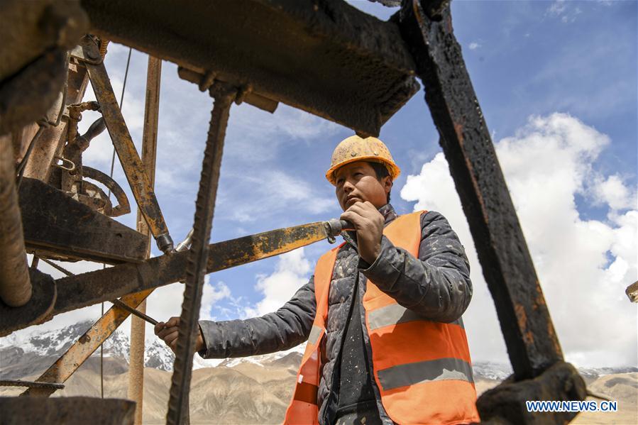 CHINA-XINJIANG-HIGHWAY CONSTRUCTION (CN)