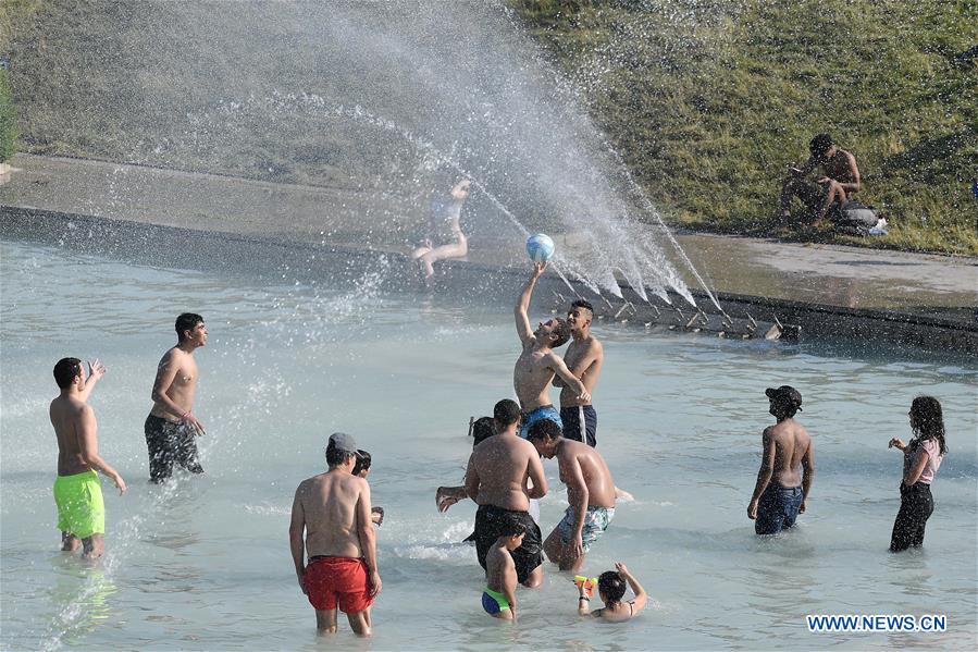 FRANCE-PARIS-HEAT WAVE