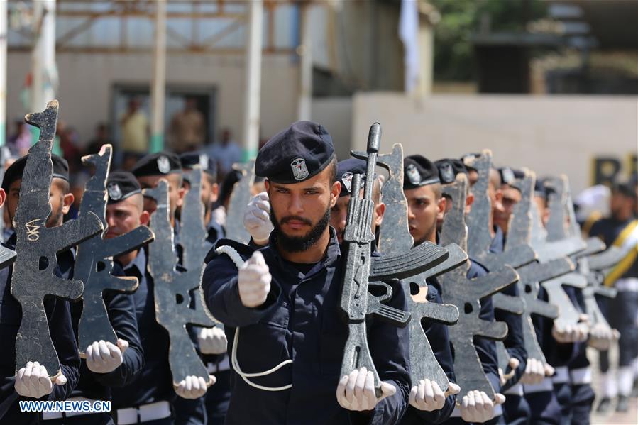 MIDEAST-GAZA-MILITARY-GRADUATION-CEREMONY