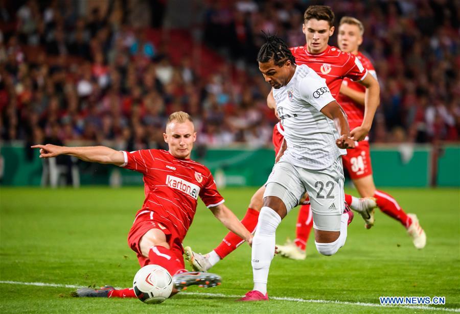 (SP)GERMANY-COTTBUS-SOCCER-GERMAN CUP-COTTBUS VS BAYERN MUNICH