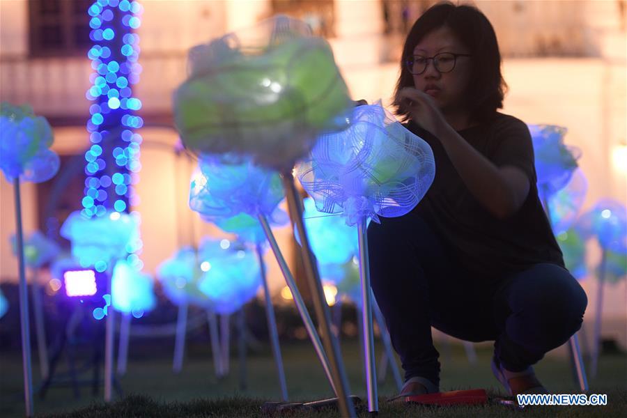 SINGAPORE-MID-AUTUMN FESITVAL-ART INSTALLATION