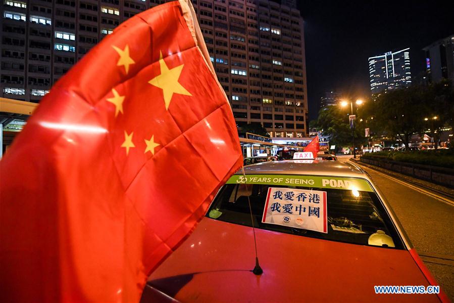 CHINA-HONG KONG-TAXIS RALLY-CALLING FOR PEACE (CN)