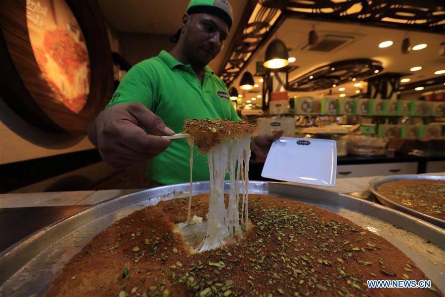 JORDAN-AMMAN-DESSERT-KUNAFA