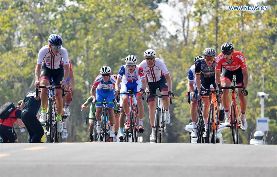 (SP)CHINA-WUHAN-7TH MILITARY WORLD GAMES-CYCLING ROAD