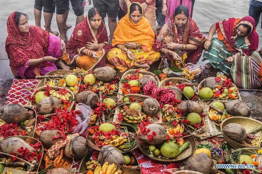 INDIA-KOLKATA-CHHATH FESTIVAL