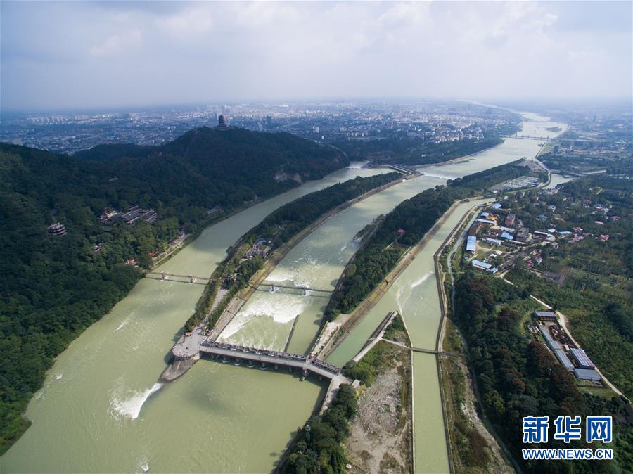 （新華全媒頭條·圖文互動(dòng)）（5）最年輕的節(jié)日 最悠久的牽念——寫給首個(gè)中國(guó)農(nóng)民豐收節(jié)