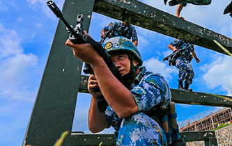 海軍陸戰(zhàn)隊特種障礙訓練，敢來嗎？