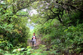 大山深深，擋不住小小讀書郎的求學夢