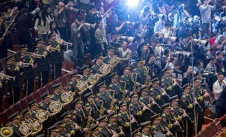 軍樂(lè)團(tuán)在演奏